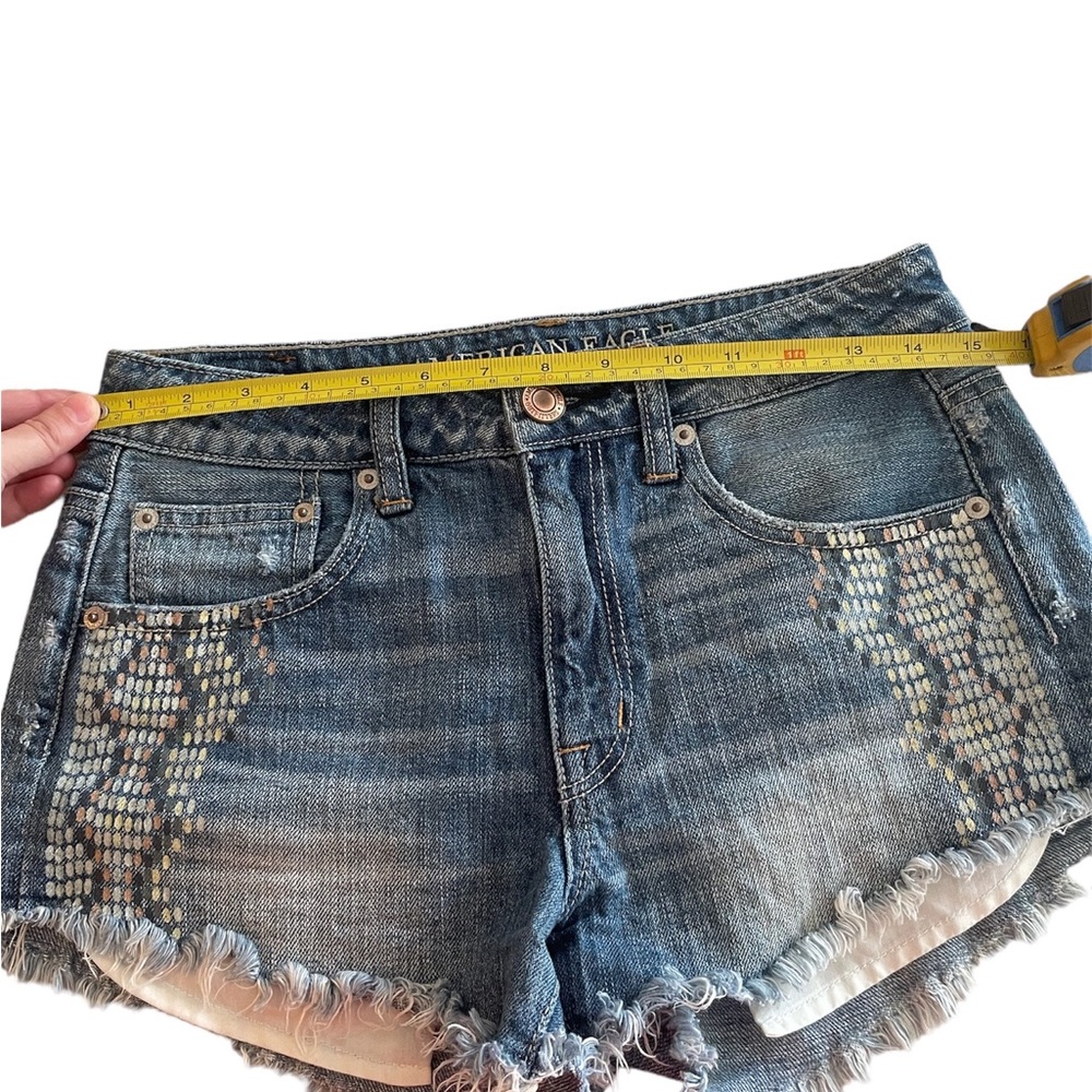 Amarican Eagle distressed denim shorts - Picture 3 of 3
